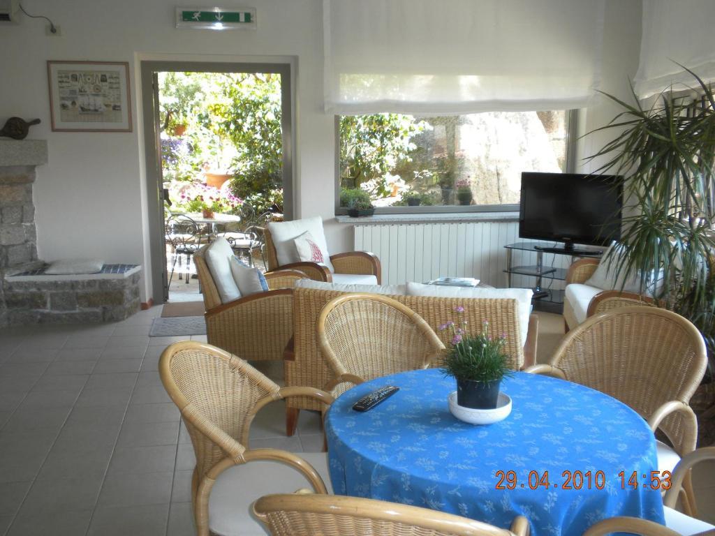 Hotel La Roccia Palau Extérieur photo